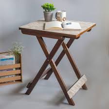 Folding table